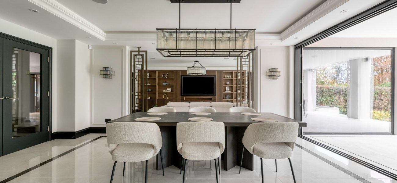 imgi_16_FHD-House-Moor-Park-interior-design-dining